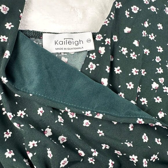 Kaleigh Women Jumpsuit XSP Green Floral Wrap Adjustable Straps & Tie Waist *NWOT - Picture 5 of 15